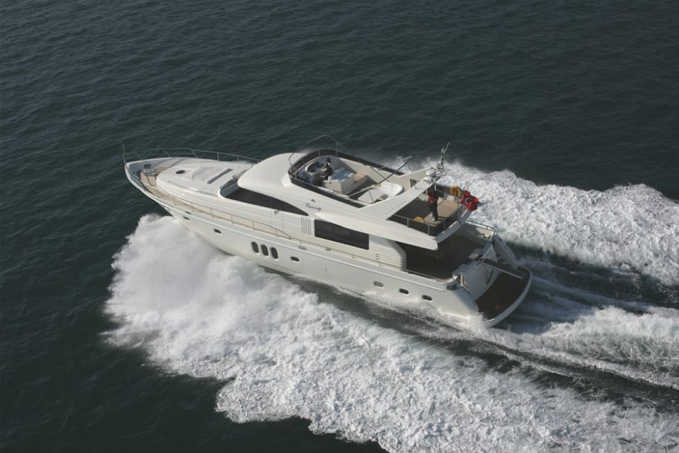 yacht
